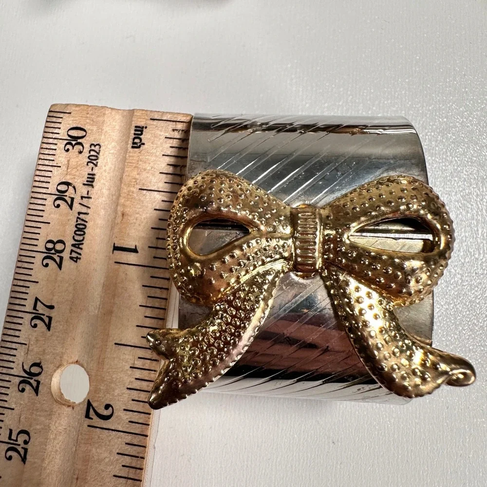 Set‎ of Vintage Elegance Silver Plate Napkin Rings Gold Bow Cottagecore Art Deco